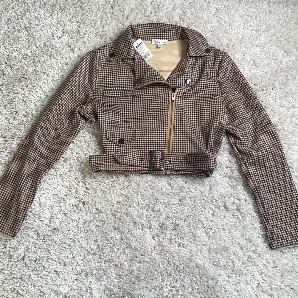 New Cropped Long sleeved jacket